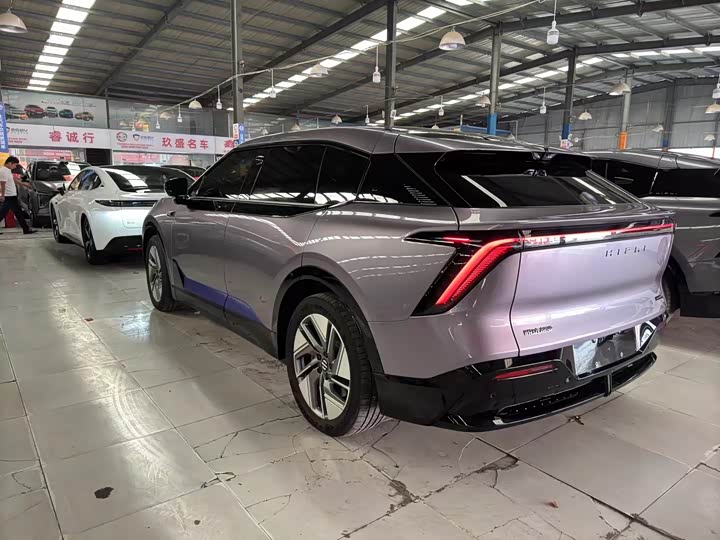 Фото 7 - HiPhi Y