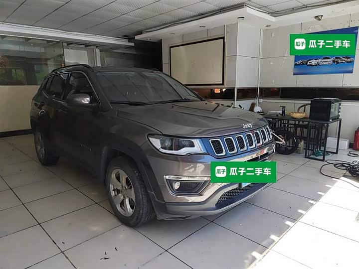 Фото 4 - Jeep Compass