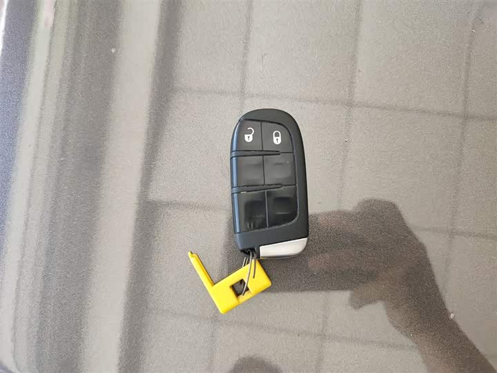 Фото 9 - Jeep Compass