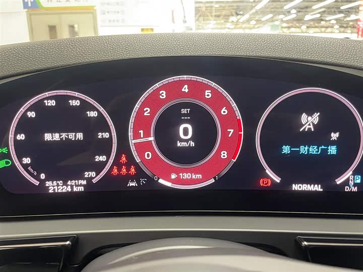 Фото 24 - Porsche Cayenne