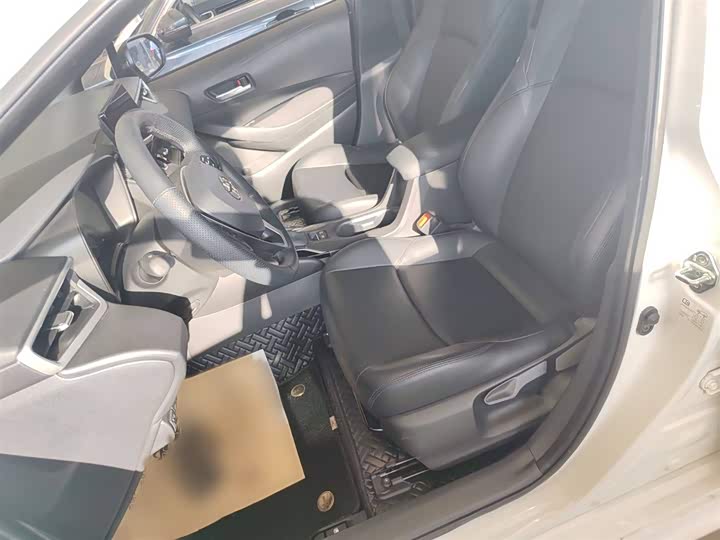 Фото 13 - Toyota Levin