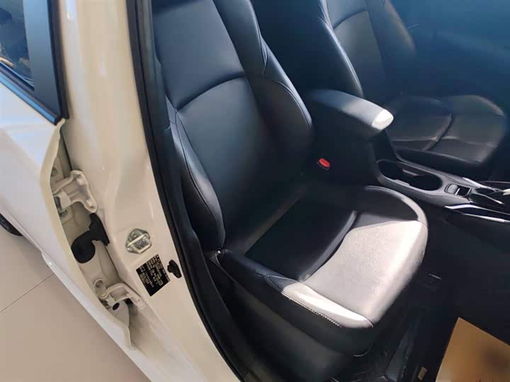 Фото 4 - Toyota Levin