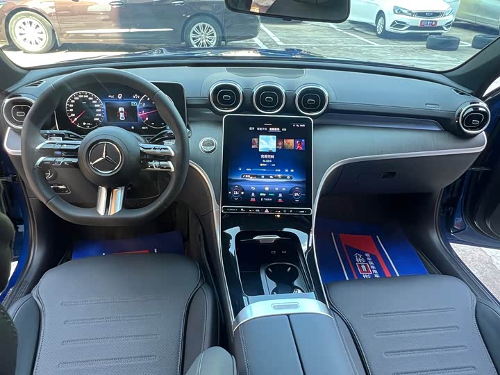 Фото 11 - Mercedes-Benz C-Class