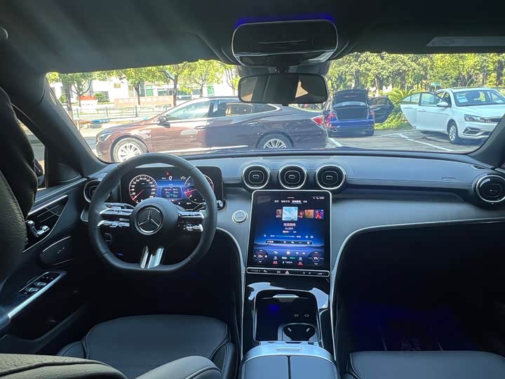 Фото 13 - Mercedes-Benz C-Class