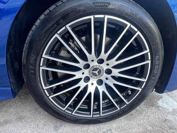 Фото 9 - Mercedes-Benz C-Class