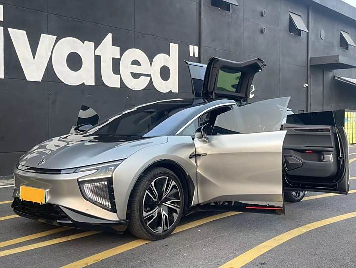 Фото 13 - HiPhi X