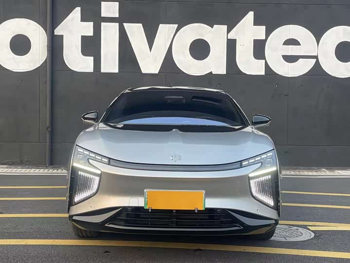 Фото 2 - HiPhi X