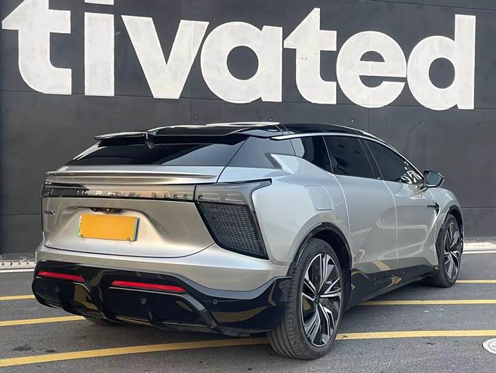 Фото 4 - HiPhi X