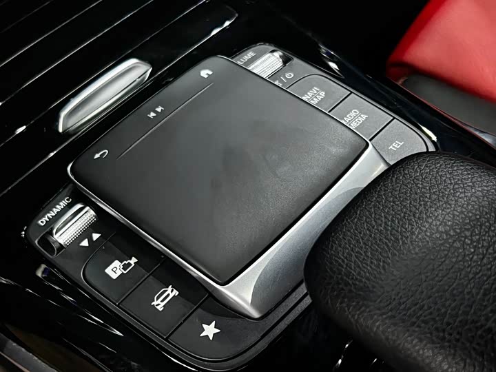 Фото 10 - Mercedes-Benz A-Class AMG