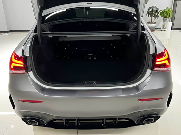 Фото 22 - Mercedes-Benz A-Class AMG