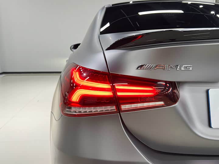 Фото 23 - Mercedes-Benz A-Class AMG