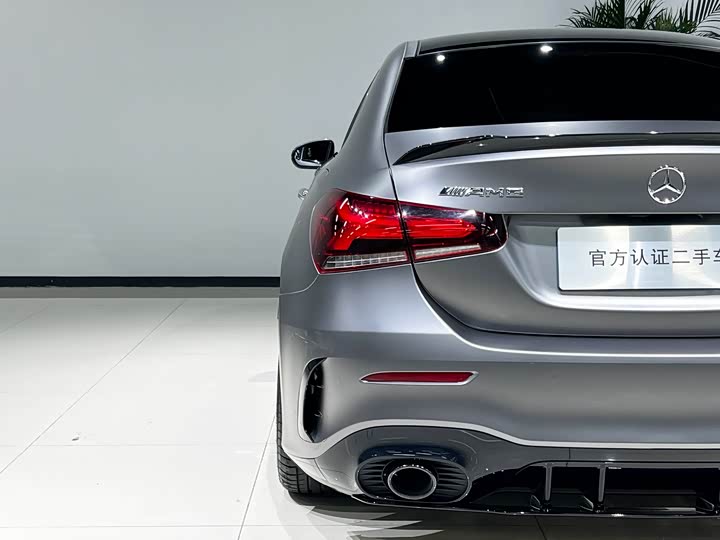 Фото 25 - Mercedes-Benz A-Class AMG