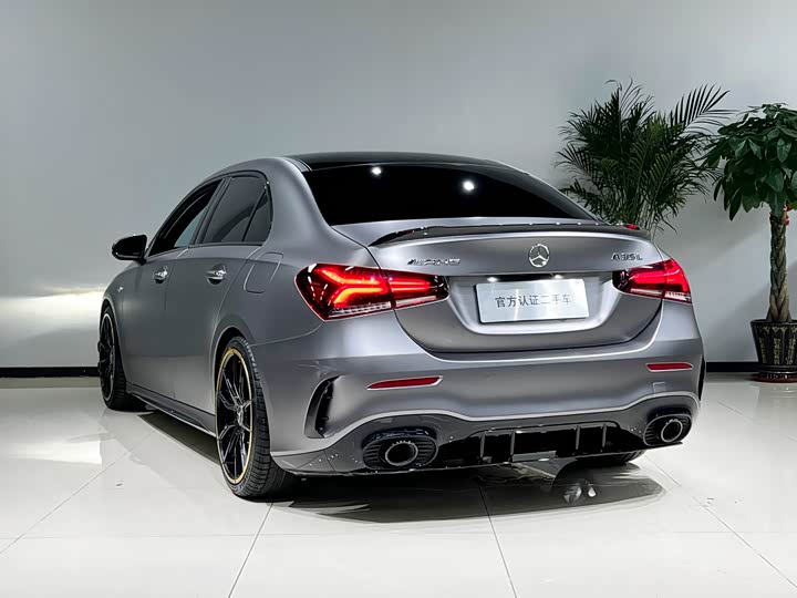 Фото 27 - Mercedes-Benz A-Class AMG