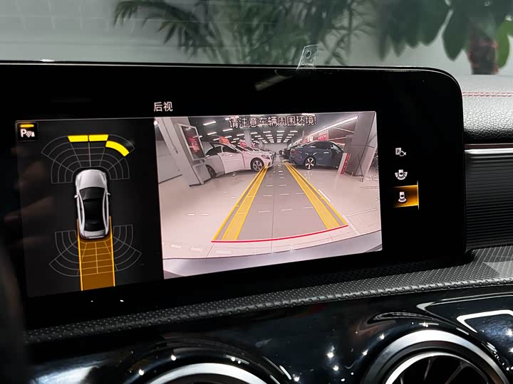 Фото 5 - Mercedes-Benz A-Class AMG