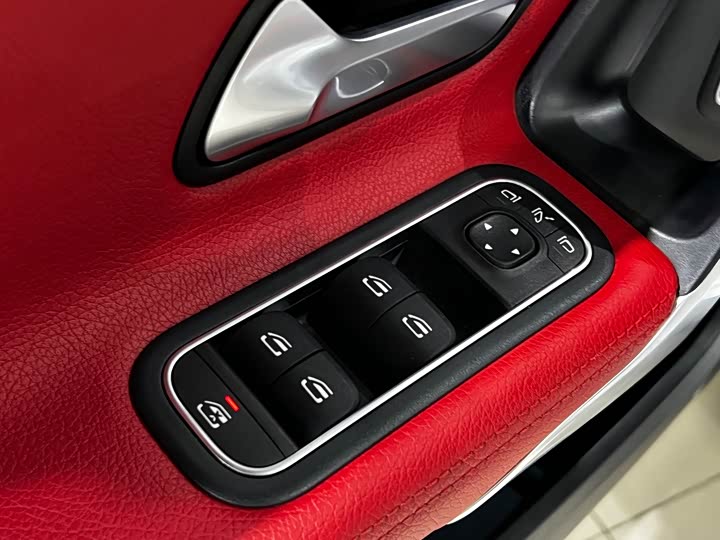 Фото 8 - Mercedes-Benz A-Class AMG