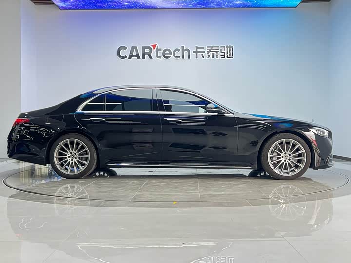 Фото 34 - Mercedes-Benz S-Class