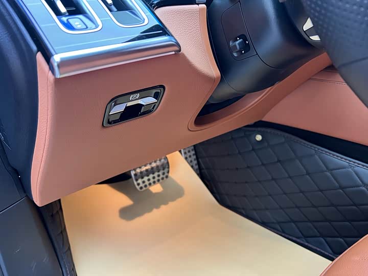 Фото 5 - Mercedes-Benz S-Class