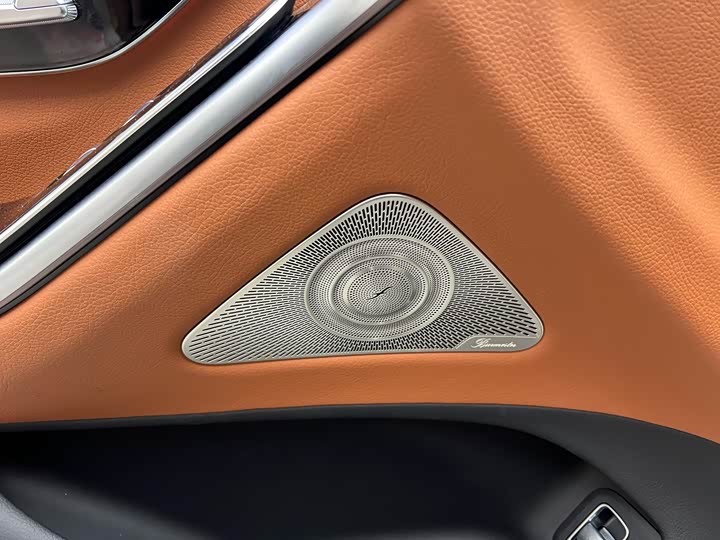 Фото 7 - Mercedes-Benz S-Class