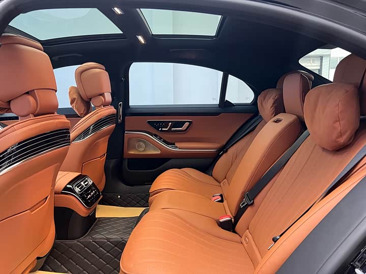 Фото 9 - Mercedes-Benz S-Class