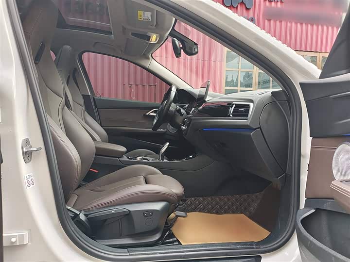 Фото 10 - BMW 1 Series