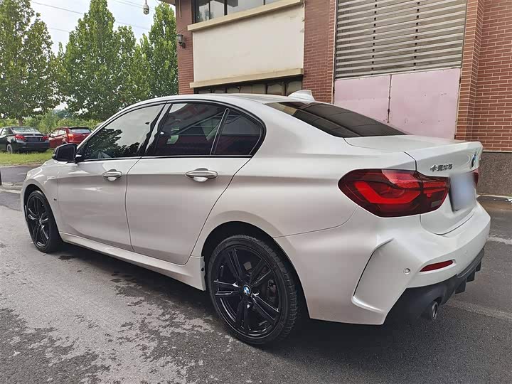 Фото 5 - BMW 1 Series