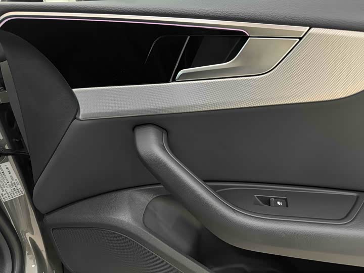 Фото 11 - Audi A5