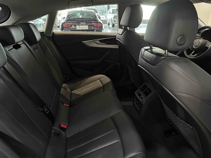 Фото 12 - Audi A5