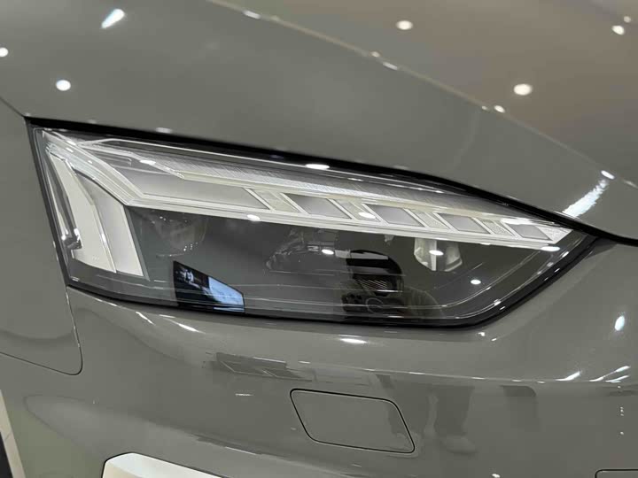 Фото 13 - Audi A5