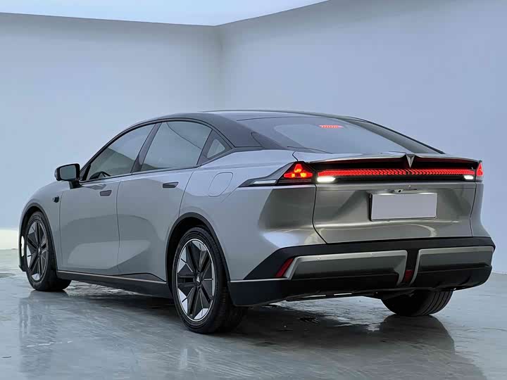 Фото 4 - Changan Deepal SL03