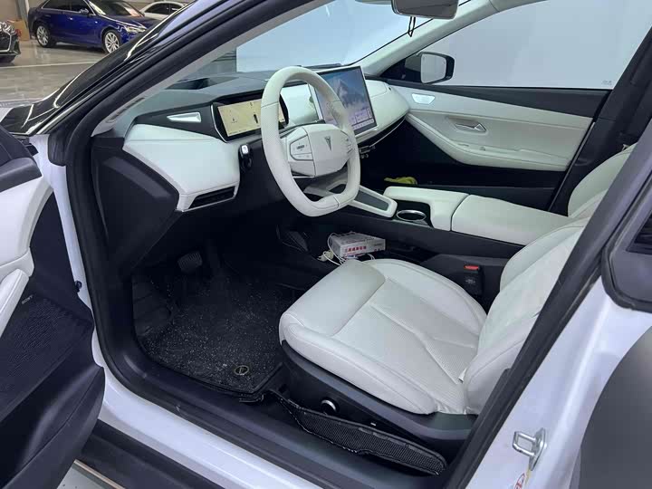 Фото 8 - Changan Deepal SL03