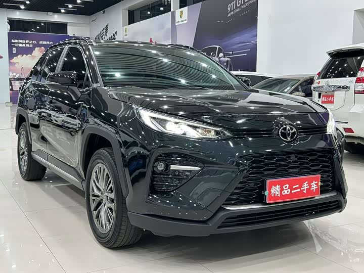 Фото 3 - Toyota Wildlander