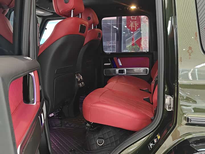 Фото 13 - Mercedes-Benz G-Class