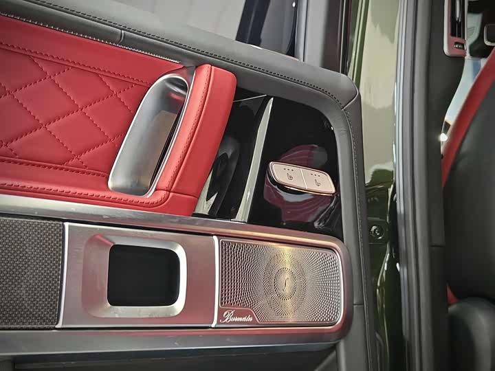 Фото 14 - Mercedes-Benz G-Class