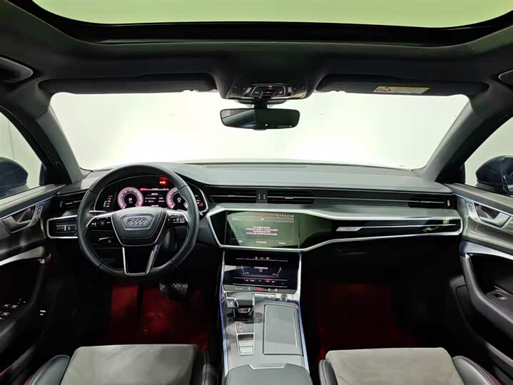 Фото 10 - Audi A6L