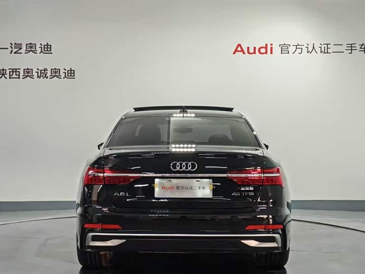 Фото 5 - Audi A6L