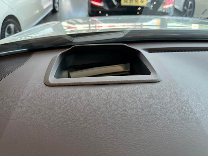 Фото 15 - Toyota Granvia