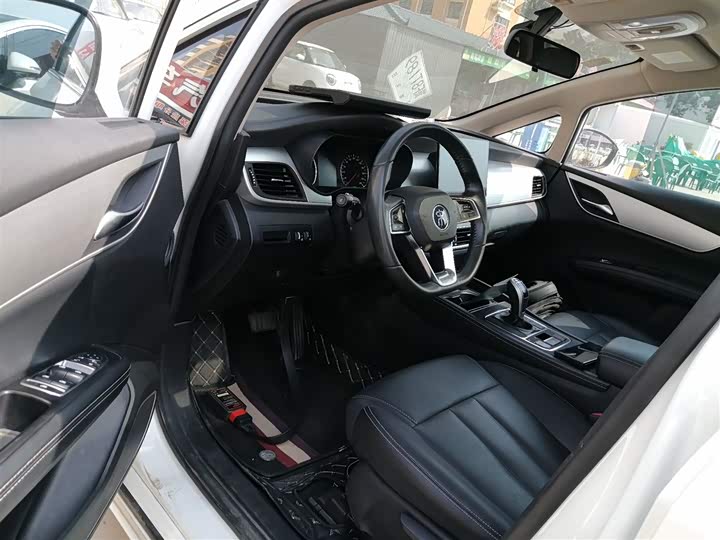 Фото 16 - BYD Song Max