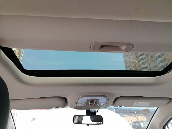 Фото 18 - BYD Song Max