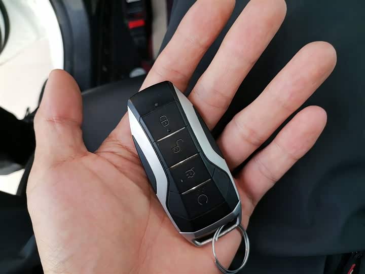 Фото 9 - BYD Song Max