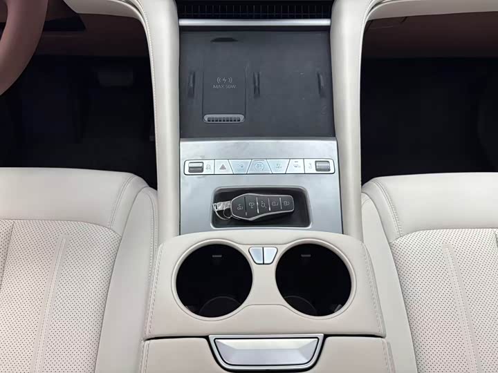 Фото 15 - BYD Xia