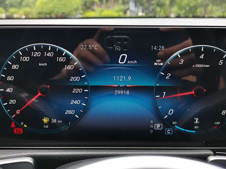 Фото 24 - Mercedes-Benz GLB-Class