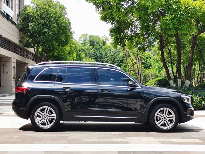 Фото 4 - Mercedes-Benz GLB-Class