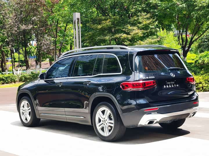 Фото 7 - Mercedes-Benz GLB-Class