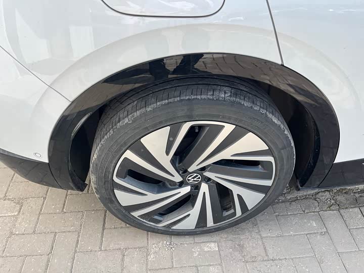 Фото 11 - Volkswagen ID.4 Crozz