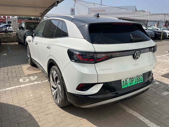 Фото 9 - Volkswagen ID.4 Crozz