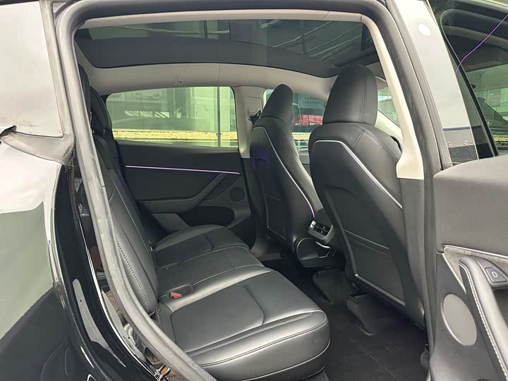 Фото 3 - Tesla Model Y