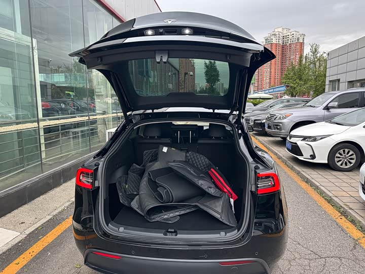Фото 8 - Tesla Model Y
