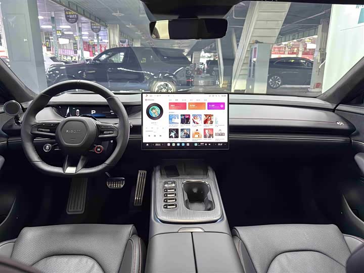 Фото 14 - Xiaomi SU7