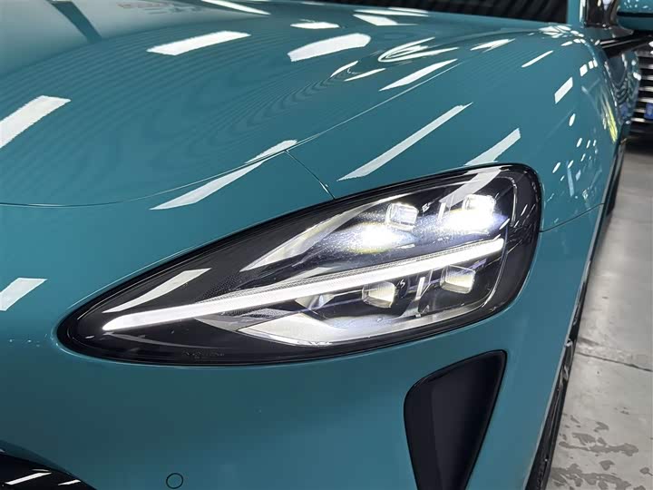 Фото 25 - Xiaomi SU7