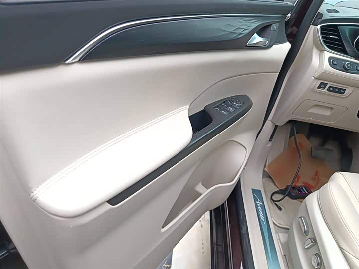 Фото 28 - Buick GL8 ES